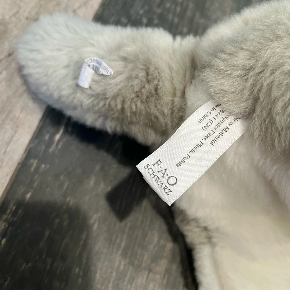 FAO Schwarz SIBERIAN‎ HUSKY Wolf Puppy Dog Plush Collar Brass Button blue eye